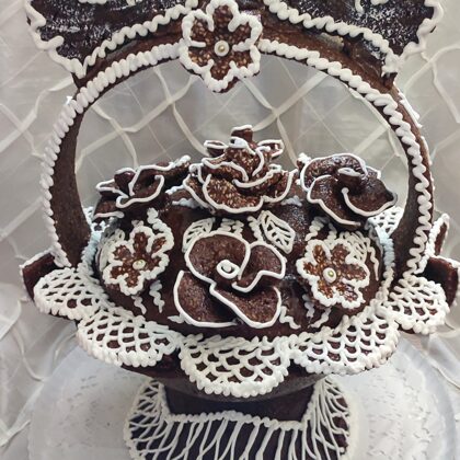 39.200Ft  2,8-kg-rozsas-kosar-dios-es--szezammagvas-viragokkal