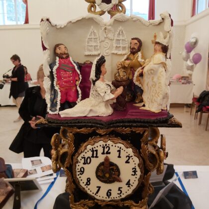 Gödöllő Királyi Kastélyban megrendezett cukrász versenyre készitett munkám. Barokk óra  3 