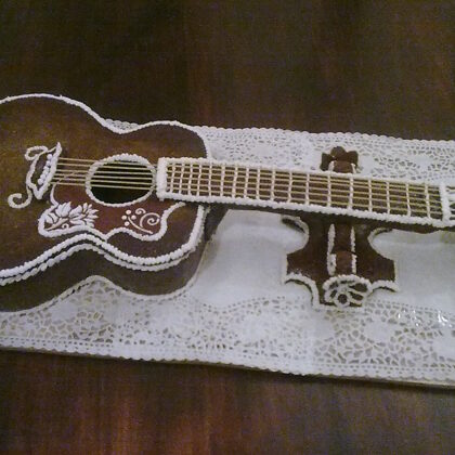 56.000 Ft 4 kg gitár grillázsból 