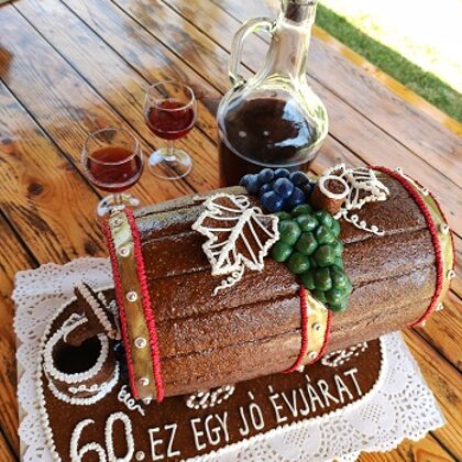 53.200 Ft   grillázs hordó 3,8 kg