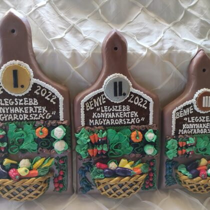 díjak grillázsból