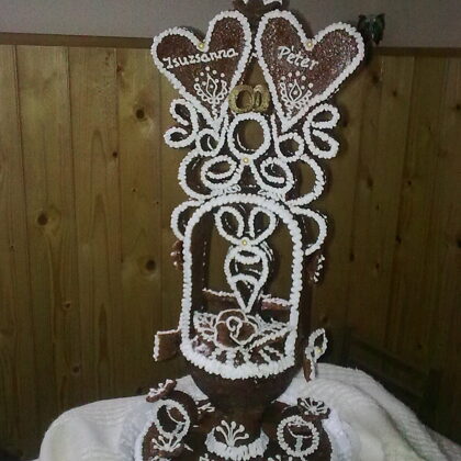 32.200 Ft eskuvore-2,3-kg fölül 2 szív