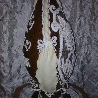 56.000 Ft Hatalmas-45cm-tojas--domboritott-cimerrel-4-kg.