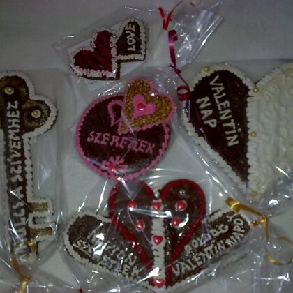 kulcs 1000.-, pici dupla sziv 600.- nagy dupla sziv  1500 Ft, Többi  800 Ft 