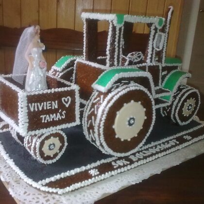 traktor 4,2 kg 58.800 Ft és plusz a kerámia disz