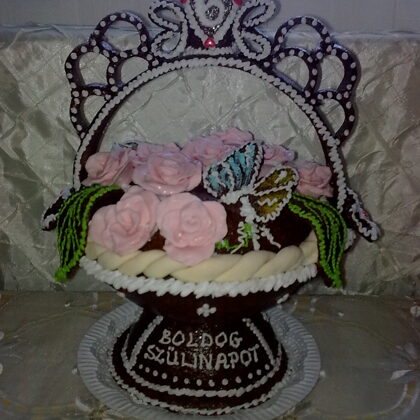 3,1 kg 2 db szines lepkével rózsaszin fondant rózsákkal szülinapra   43.400 Ft 