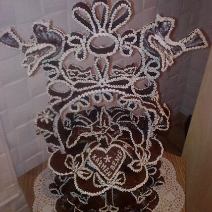 63.000 Ft  4,5 kg nagy-galambos-kosar-középen nőszirommal,eskuvore 