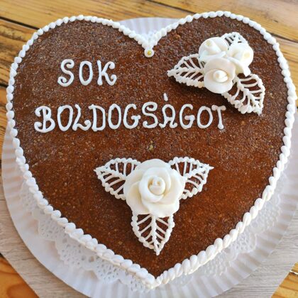 sziv torta 2 kg 28.000 Ft 