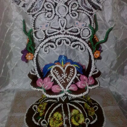 nagy talpazattal Tavaszi zsongás versemymunkám. 5,5 kg   77.000 Ft 