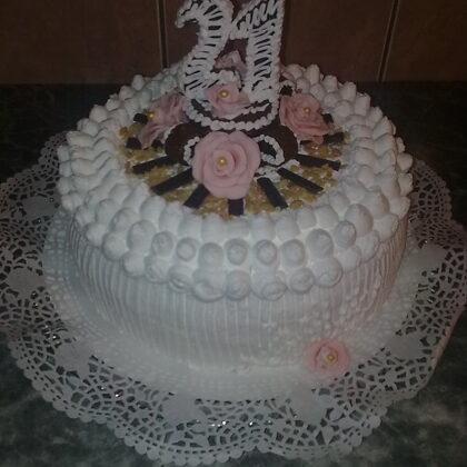 torta-mely-kozepen-grillazs-disz