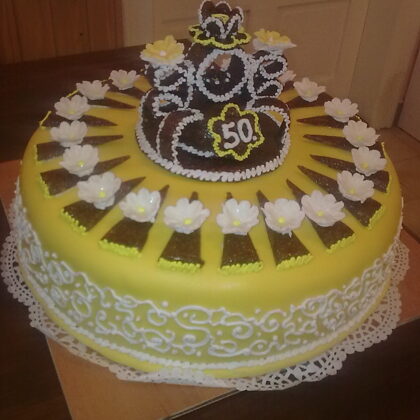 11.200 Ft   0,8 kg  tortára grillázs disz