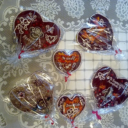 valentin-napra nagy sziv 2000 Ft,  kicsi 800 Ft