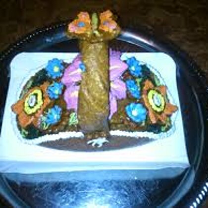 21.000 Ft  grillázs kosár virágokkal, fogantyú közepén lepkével 1,5 kg