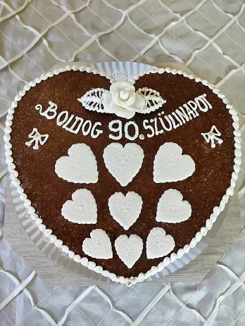 2kg sziv torta: 32.000 Ft