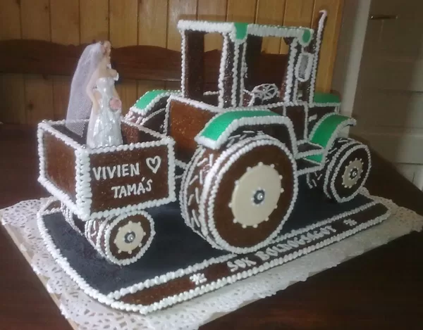 traktor 4,2 kg 67.200 Ft és plusz a kerámia disz